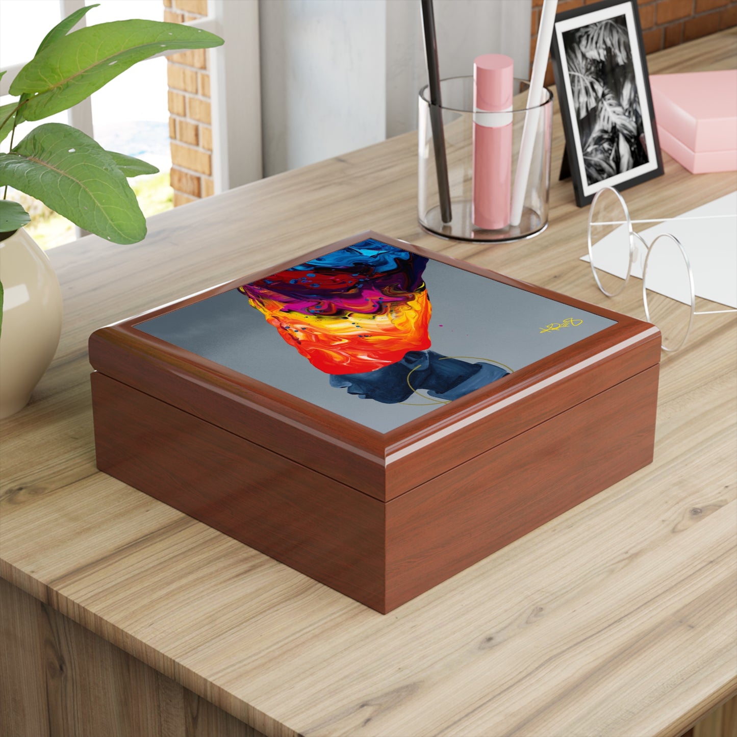 Faceless Series Kre8 Jewelry Box / Valuables Chest