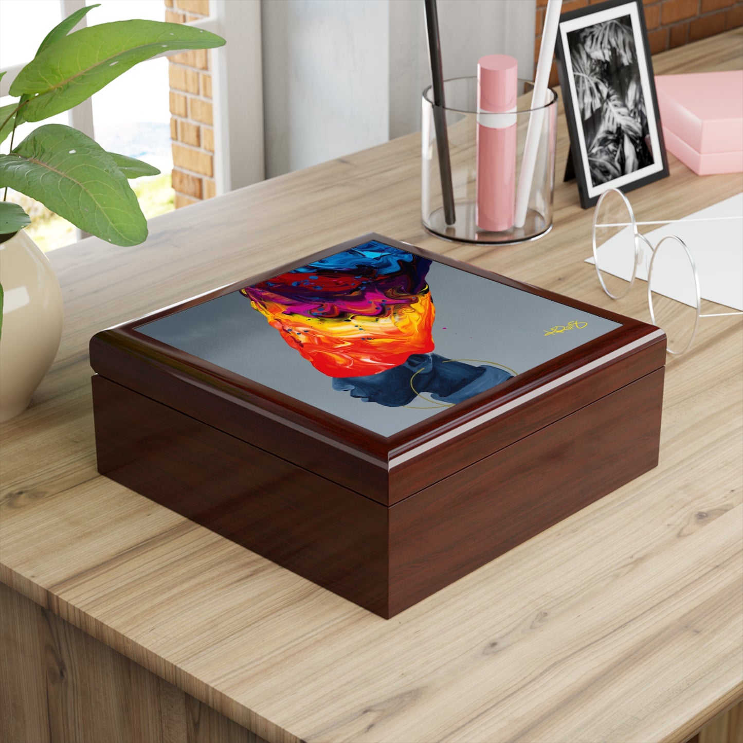 Faceless Series Kre8 Jewelry Box / Valuables Chest