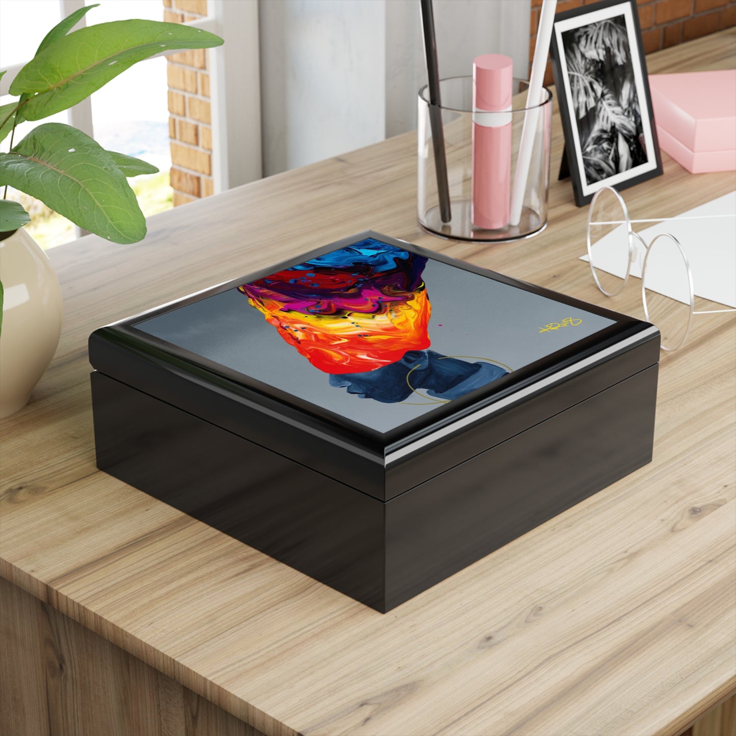 Faceless Series Kre8 Jewelry Box / Valuables Chest